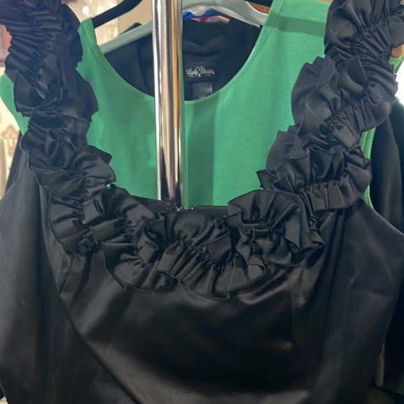 Maggy London black dress - Picture 3 of 7